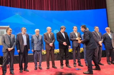 رئیس دانشگاه جیرفت از کسب عنوان طرح برگزیده کشور توسط عضو هیأت علمی دانشگاه جیرفت در رویداد ملی زنجیره ارزش مس خبر داد.