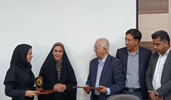 نشست نخبگان شهرستان جیرفت؛ تأکید بر نقش‌آفرینی نخبگان در توسعه شهرستان و تجلیل از چهره فاخر علمی شهرستان جیرفت